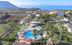 Hotel Residence Costa Azzurra - Panoramic Swimming Pool And Free Parking
